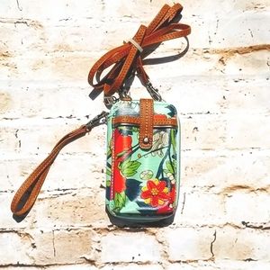 SAKROOTS WRISLET & CROSSBODY BAG